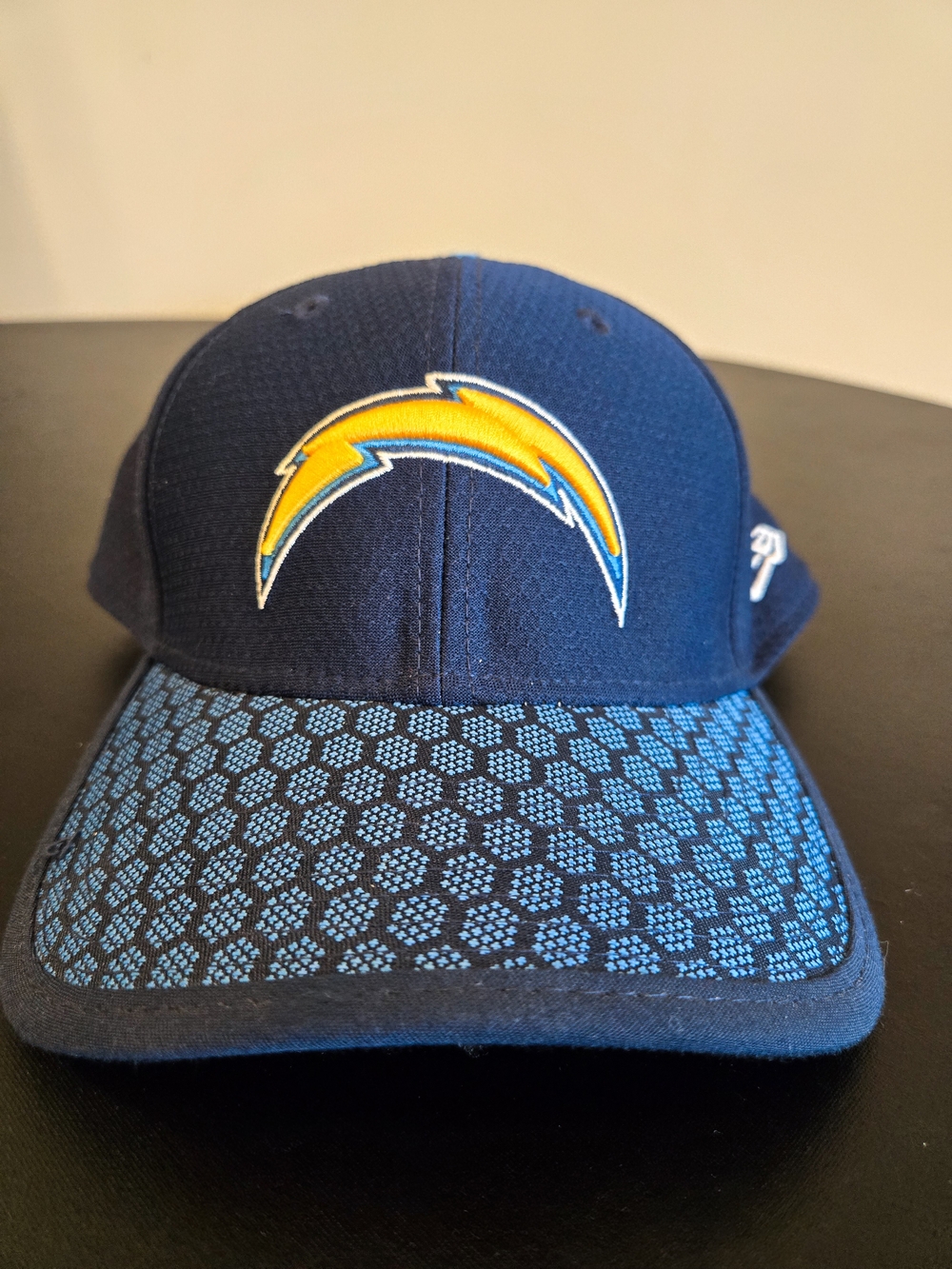 ​New Era 39THIRTY LA Los Angeles Chargers Sideline Flex Fit Hat M/L